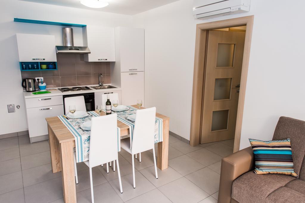 Blue Sky Apartments ロゴズニッツァ エクステリア 写真